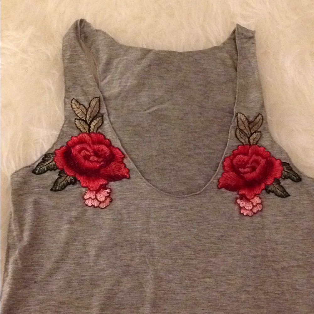Flirty & Girly Embroided Tank! - Picture 3 of 8